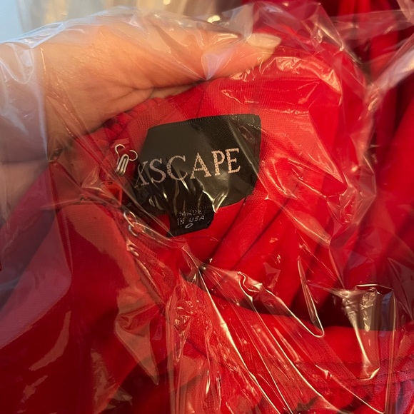Macy’s - Xscape Red Dress - Picture 5 of 5